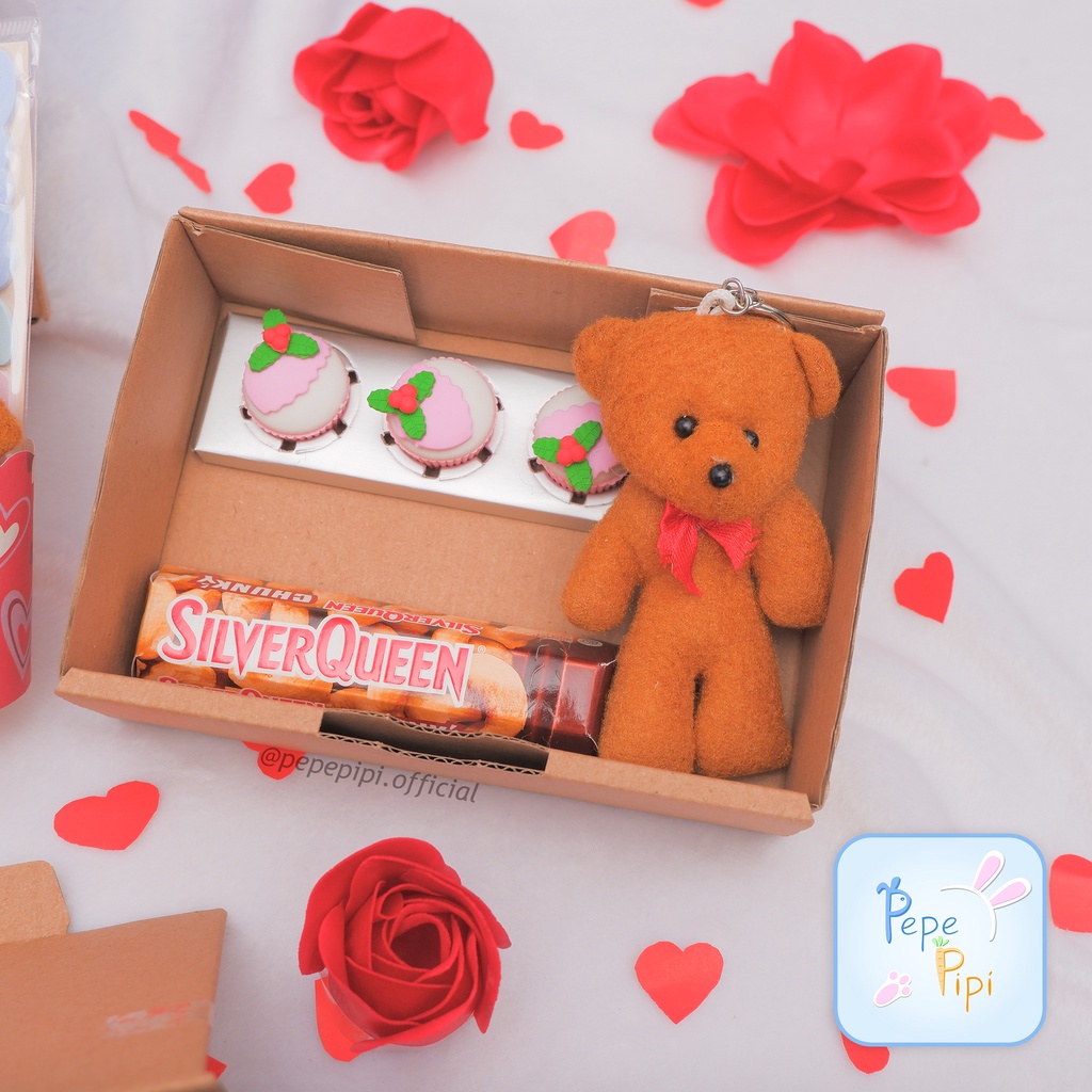 Parcel Hampers Valentine Tulis keranjang / Box Cantik Bingkisan Kado Gift Kado Valentin Set coklat silverqueen kasih sayang love boneka bear beruang