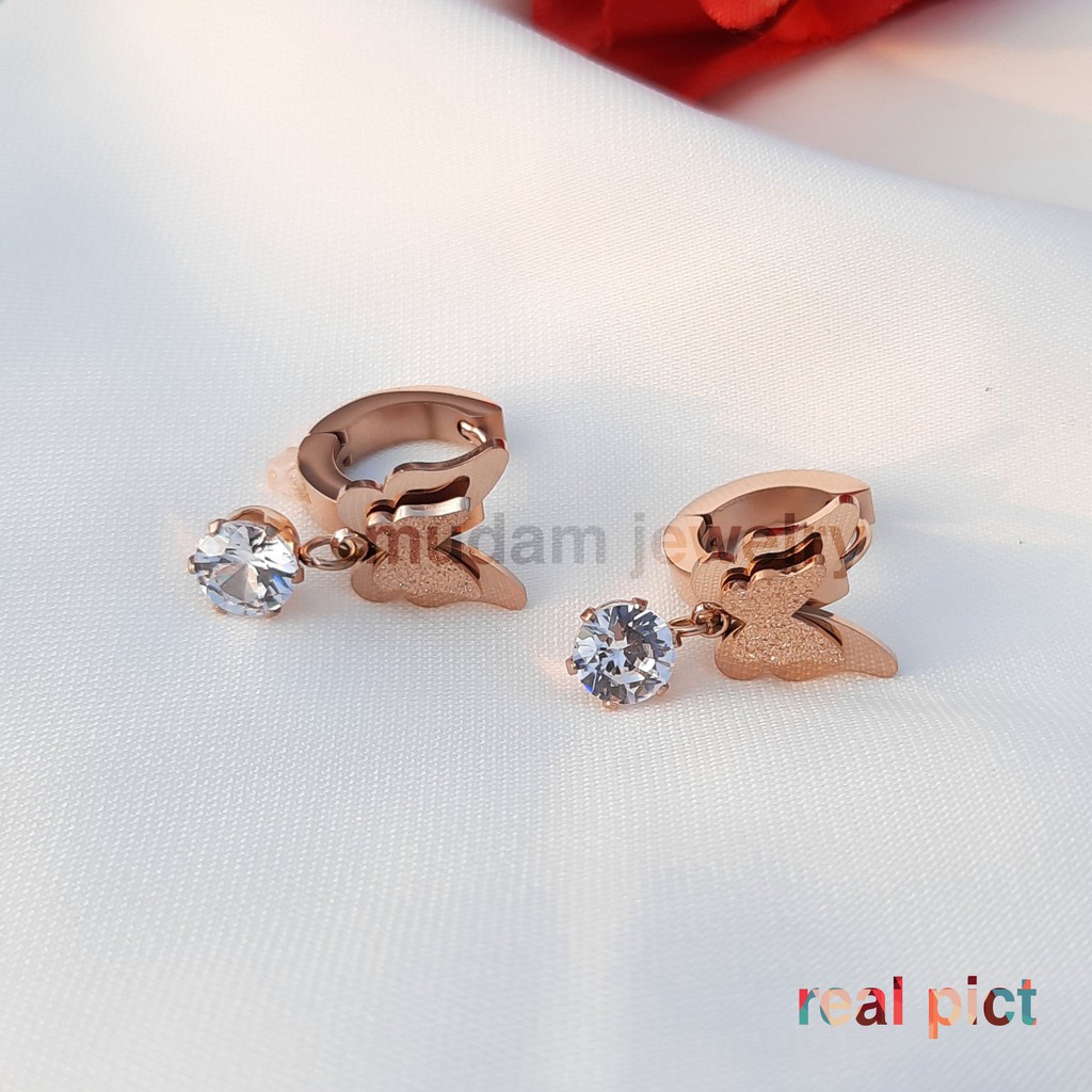 Anting Jepit Titanium Aksen Kupu-Kupu Dengan Diamond Tersedia Warna Rose Gold dan Gold