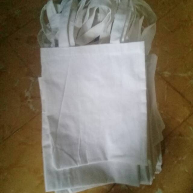 

Souvenir murah meriah,totebag polos uk 30*40