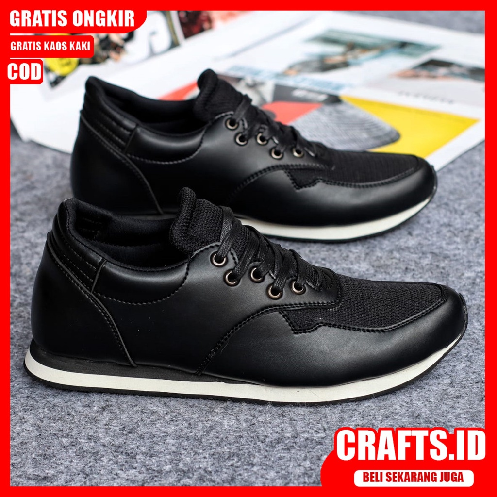 CRAFTS Sepatu Sneaker Pria Formal Casual Hitam Kulit Pu