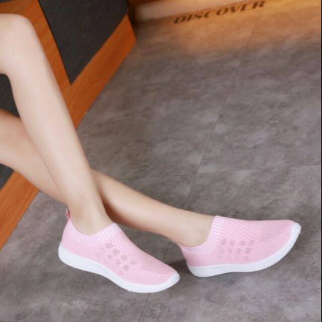 Sepatu Sneakers Fashion G2B