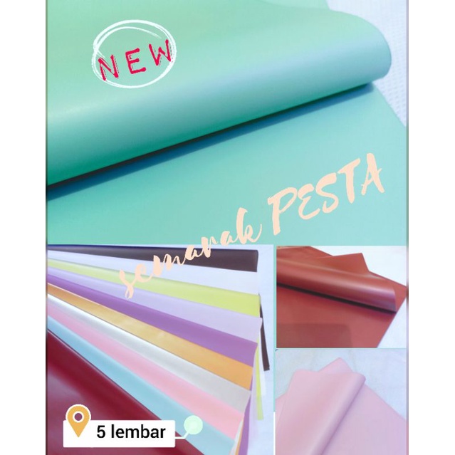 

(5 lembar)kertas buket, plastik buket, chelopen,plastik kado