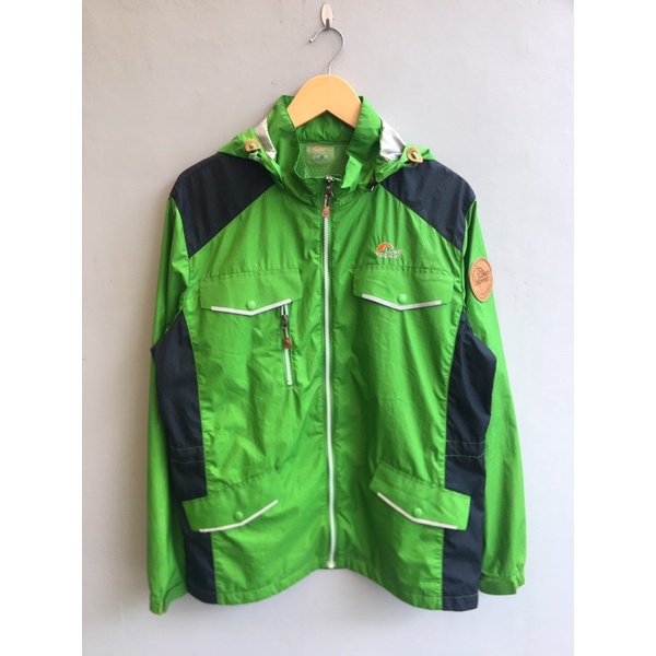 jaket gunung lowe alpine