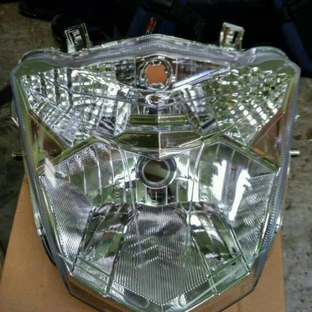 REFLEKTOR LAMPU DEPAN BEAT STREET