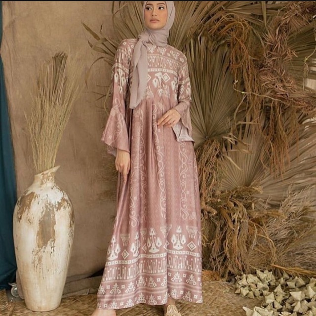 preloved kambera dress wearing klamby