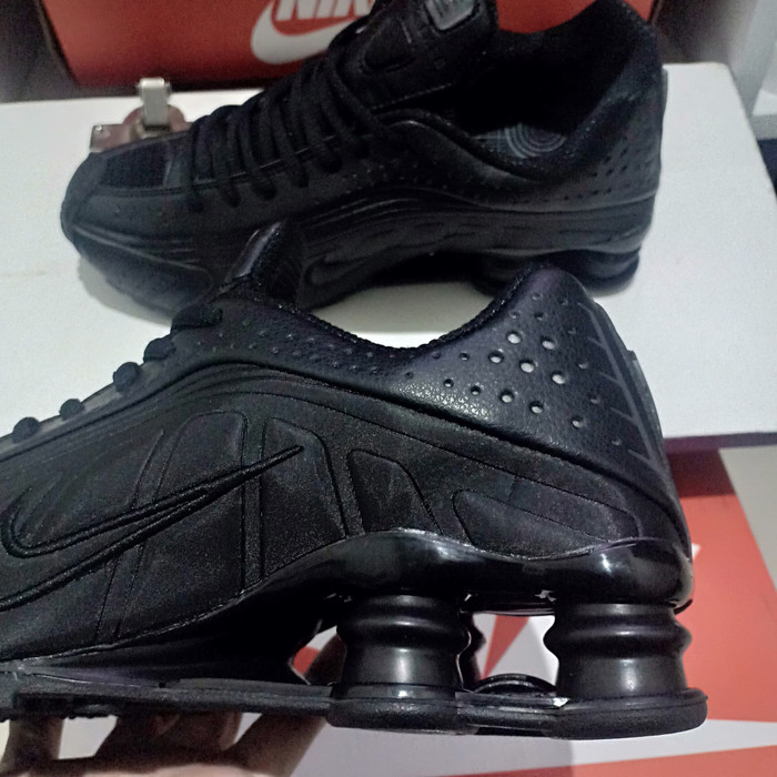 shox black