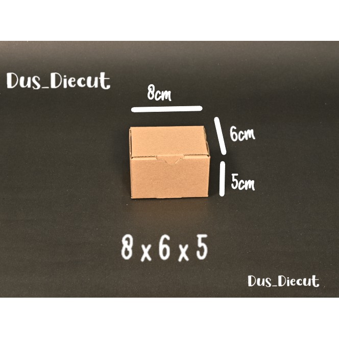 

Kardus die cut uk. 8x6x5 cm (model box pizza)