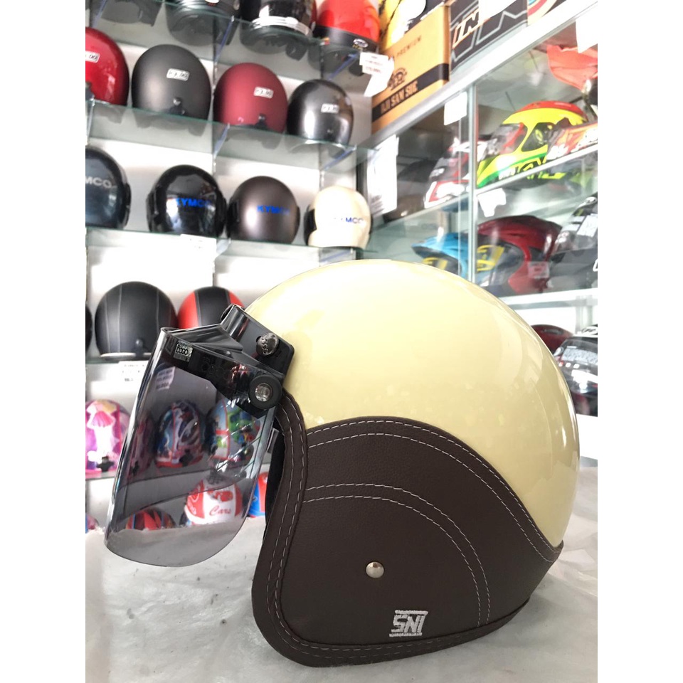 AIZO Helm Semi Kulit Half Face Dewasa Kaca Bogo Datar Original Warna Cream Glossy Standar Keamanan B