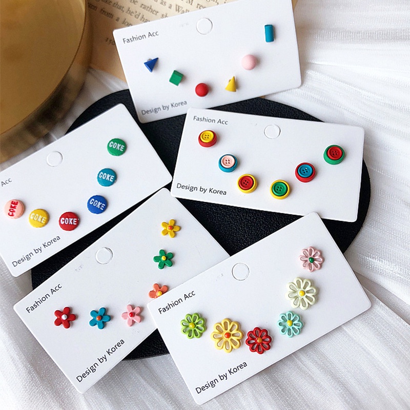 6pcs / Set Anting Tusuk Motif Bunga Daisy / Beruang Lucu Warna-Warni Untuk Wanita