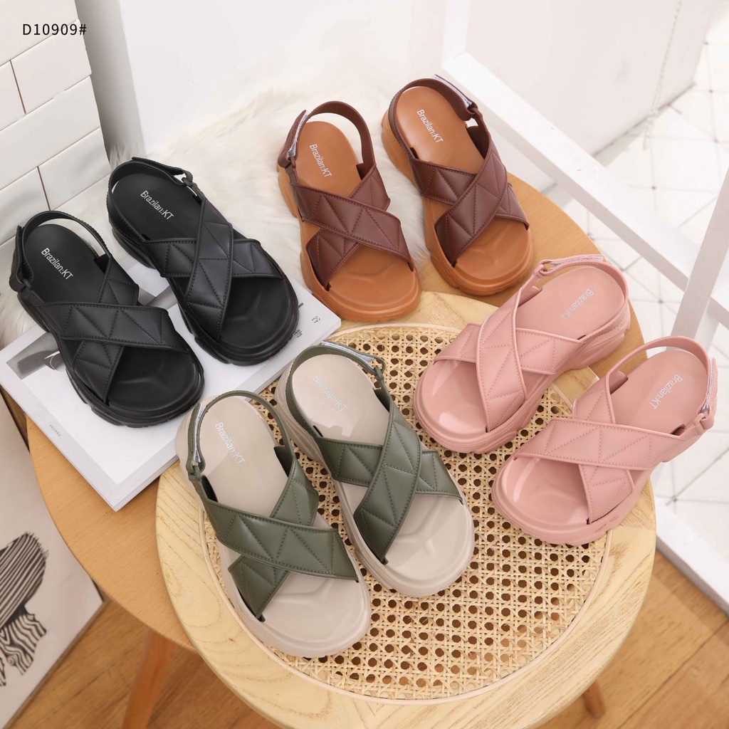 Slippers For Women With Rubber Sandal D10909