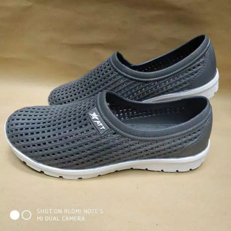 SEPATU FORMAL PRIA KEREN