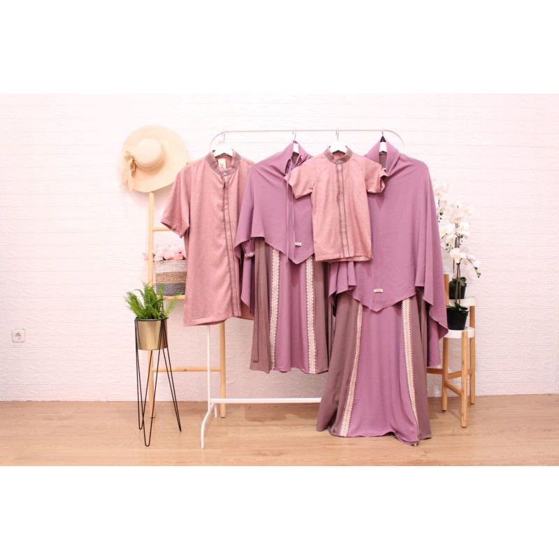 PO - EMILY SET FAMILY 2022 BY GERAI MIKA