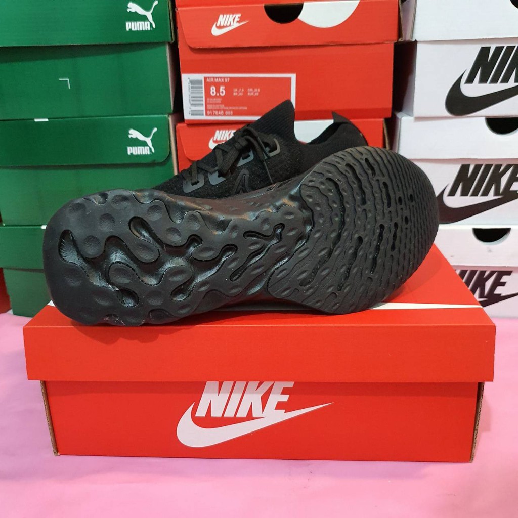 infinity react triple black