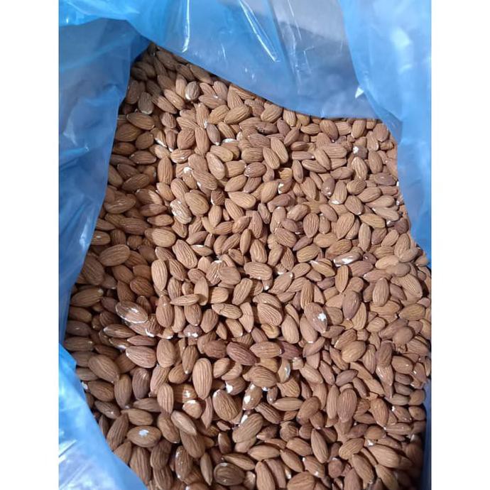 

Kacang Almond Natural Mentah / Raw Supreme Almond Nut 1 Kg Halal Usa Melina_Galeri