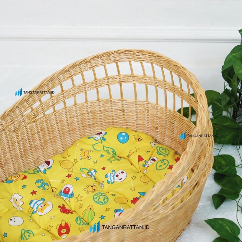 Keranjang Tempat Tidur Bayi Rotan Dengan Bantal - Baby Property - Box Bayi Preloved Rotan