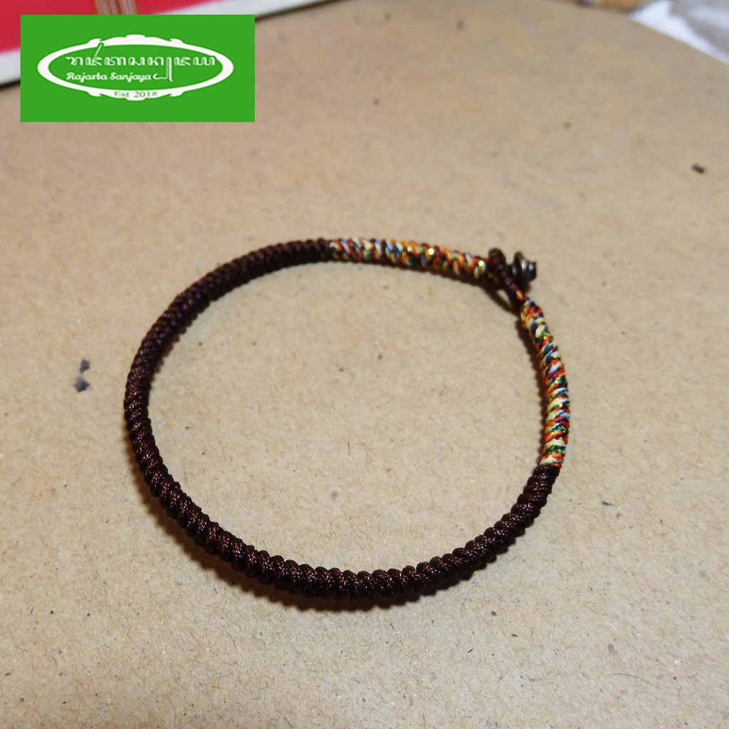 Gelang Anyaman Keberuntungan Tibet Model Kancing