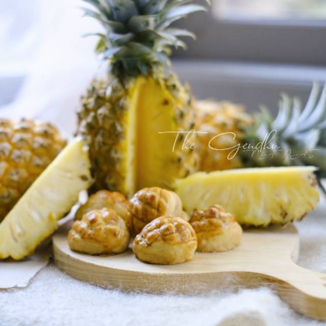 

The Gendhu nanas 1kg