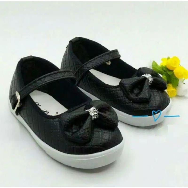 sepatu anak perempuan slip on polos pita lucu size 22-25