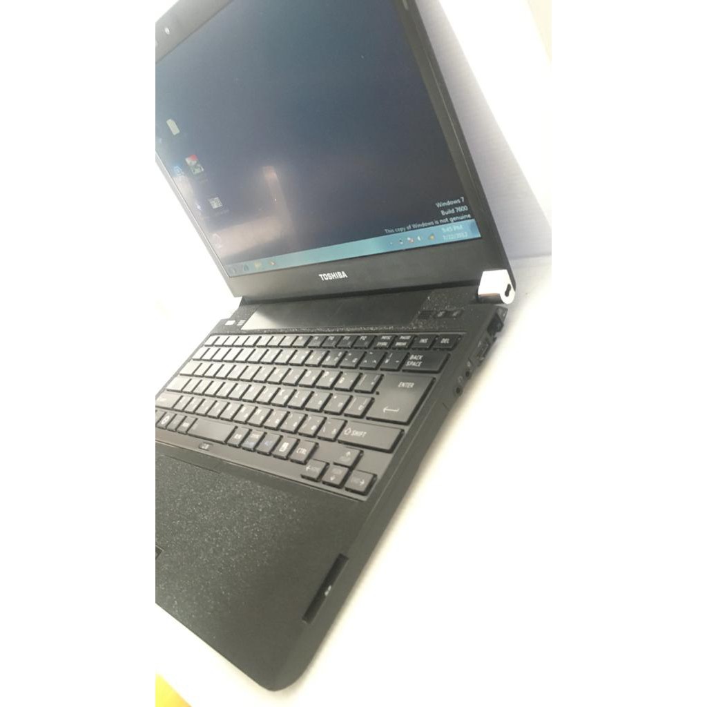 Toshiba R830 R731.. core i5 gen 2. SSD 128. SLIM MULUSSS..
