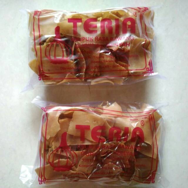 

Kerupuk bawang mentah