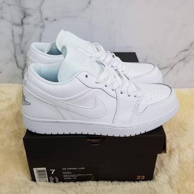 ★ TERHEMAT SEPATU OLAHRAGA WANITA★ NIKE JORDAN 1 LOW - TRIPLE WHITE - PREMIUM ,SEPATU MURAH