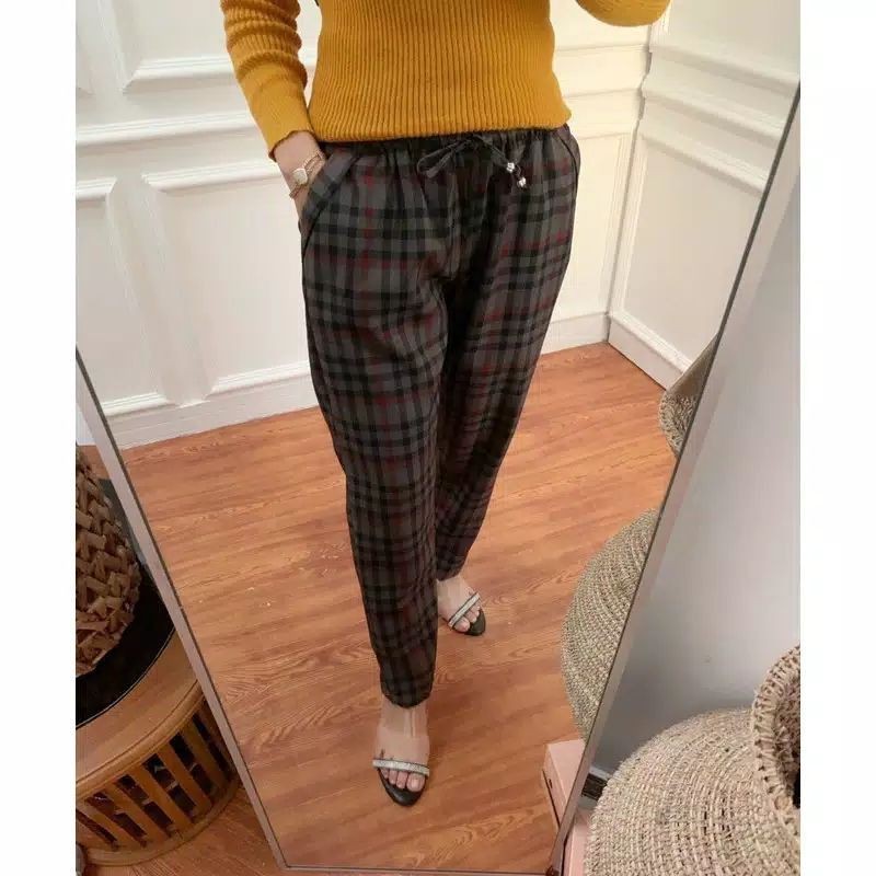 CELANA WANITA SCUBA JUMBO DOTTY PANTS L XXL COCOK BUAT CELANA WANITA SCUBA JUMBO DOTTY PANTS L XXL COCOK BUAT