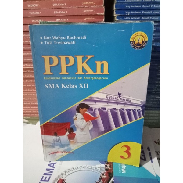 buku PPKn kelas 12 SMA Yudhistira