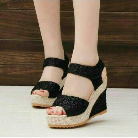 Cafana Sandal Wedges Wanita Brukat SDW64 Wedges