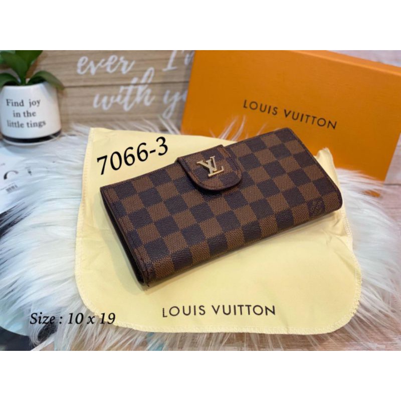 Dompet Lv Import / Dompet Panjang Wanita Import Full Hembos