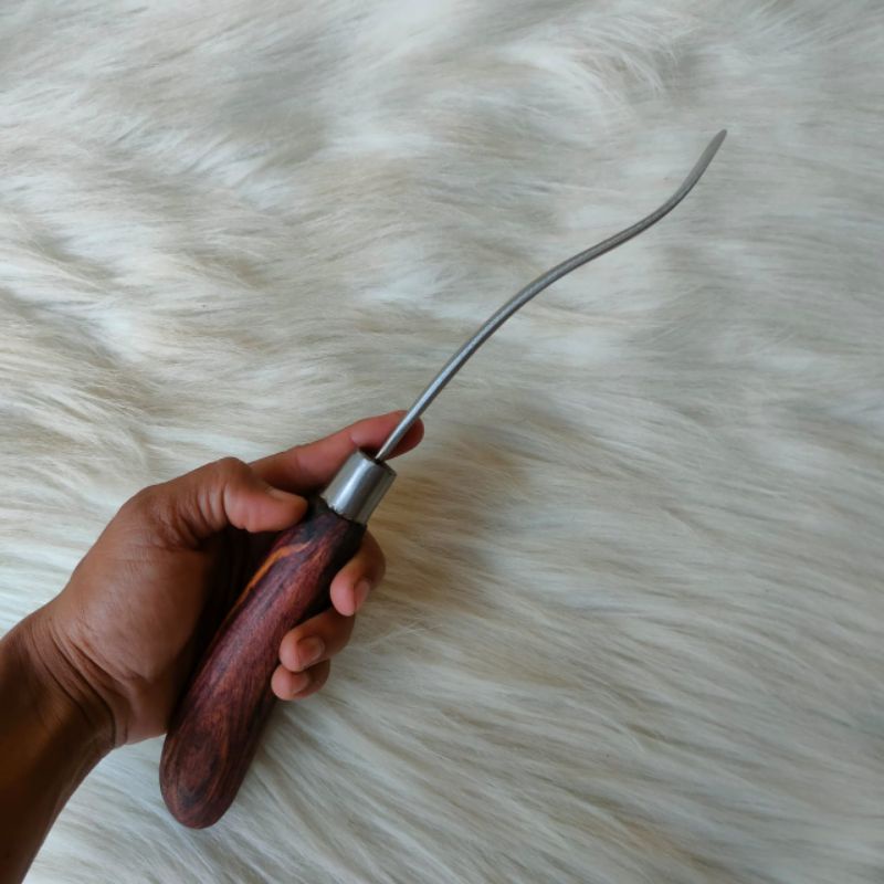 Alat cungkil kelapa khas Pande besi