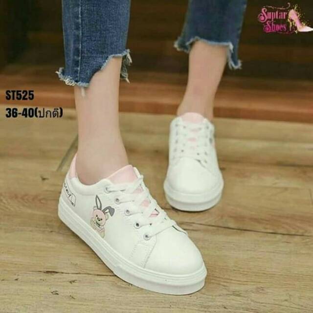 Cuci Gudang Sepatu Kets Cewek Putih