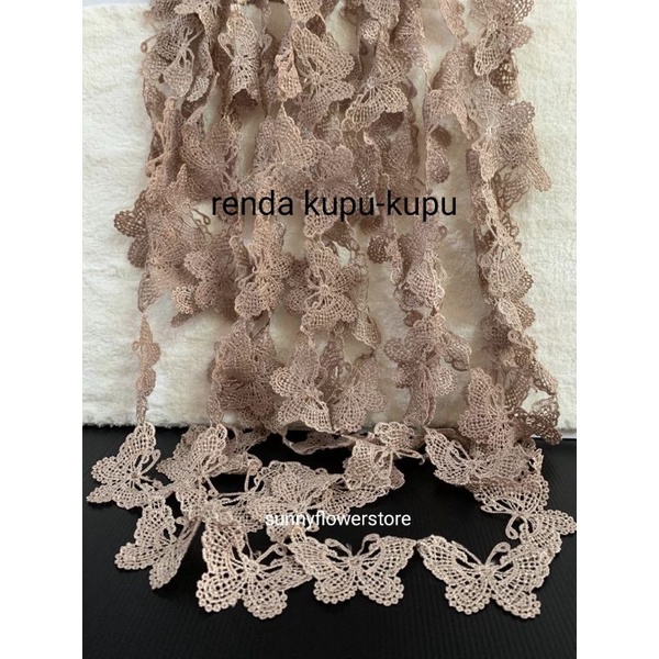 renda giper motif kupu lebar 7x4,5 cm  12 pcs