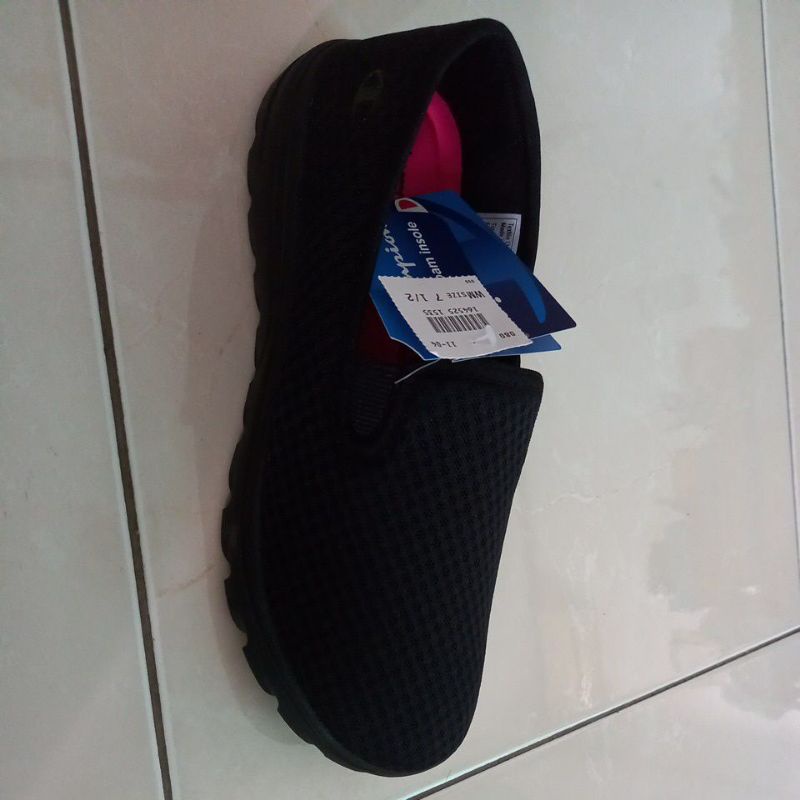 sepatu champion full black