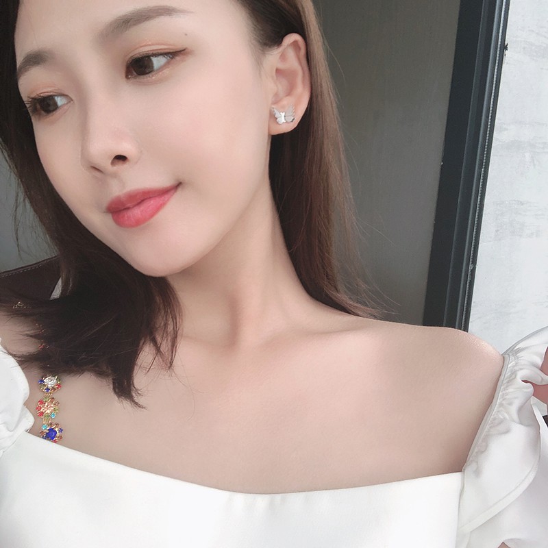 Anting Desain Kupu-Kupu Terbang Mini Bahan S925 Silver Gaya Korea Minimalis Untuk Aksesoris Pelajar