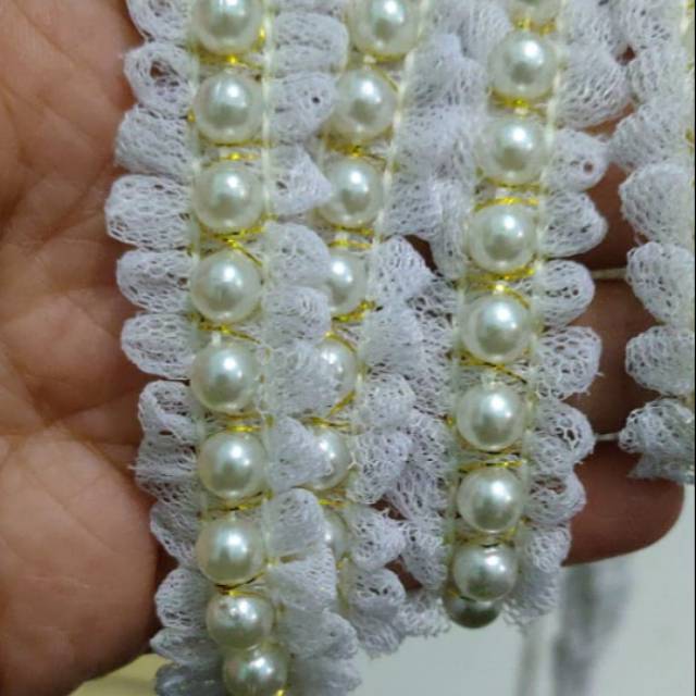 Renda mutiara