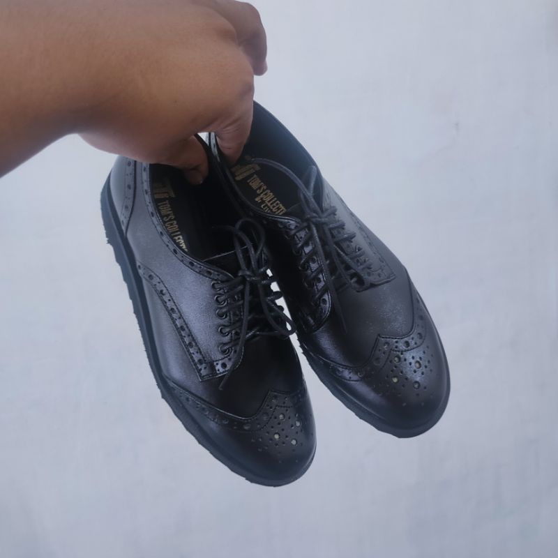 TOM'S - Sepatu Kulit Pria Handmade - BLL