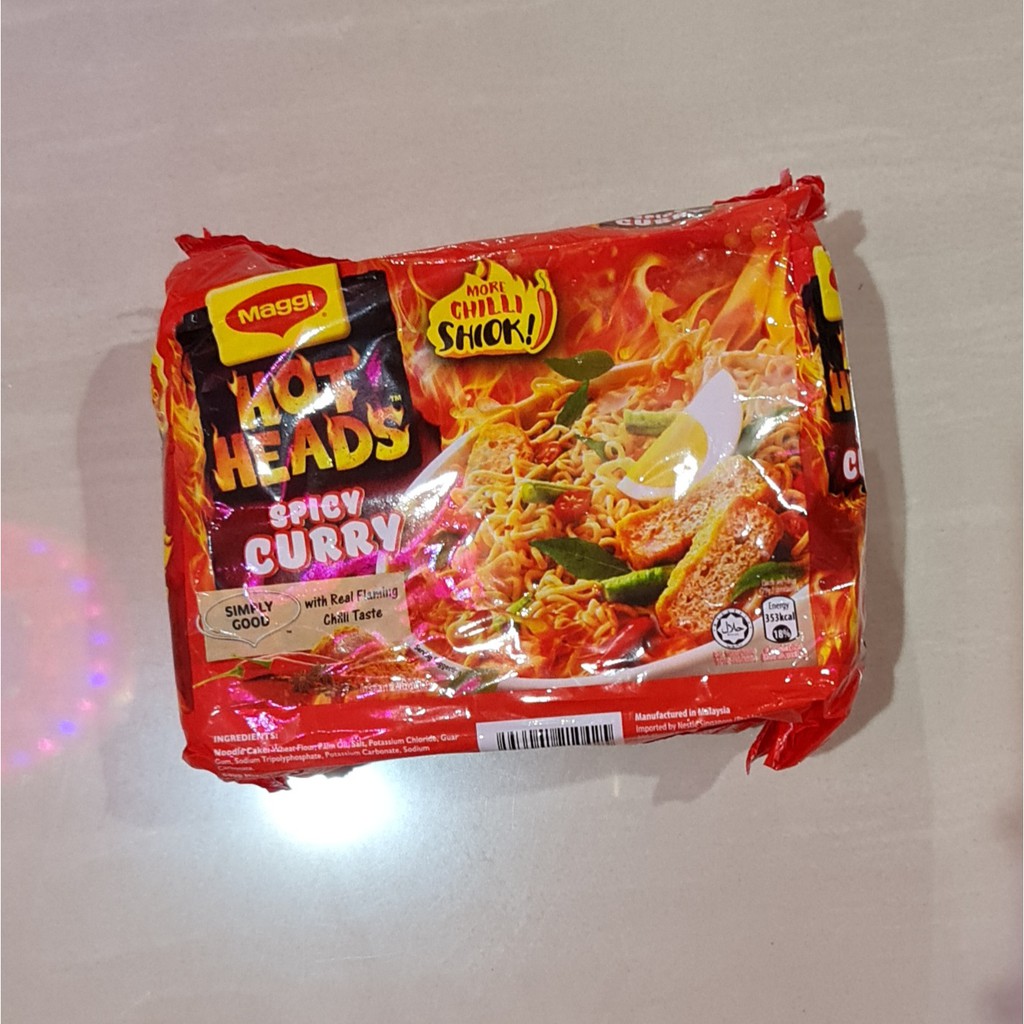 Mie Instant Maggi Hot Heads Spicy Curry Instant Noodles 5 x 79 Gram