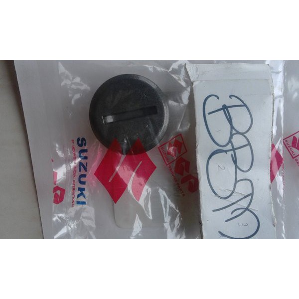 BAUT TUTUP BLOCK MAGNET SATRIA.FU HITAM