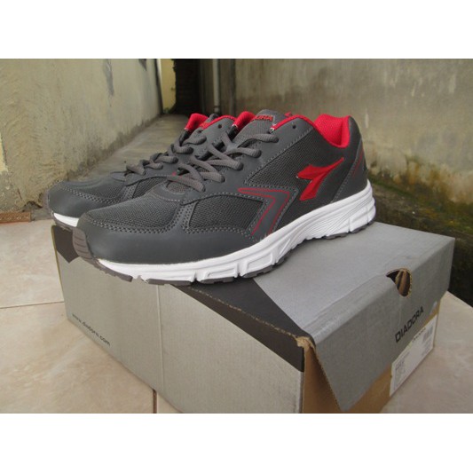 Sepatu Running Diadora Basilio Mens Dark Grey Red Original Murah