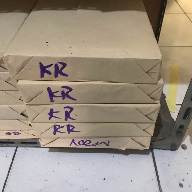 

Kertas buram (KORAN) uk F4
