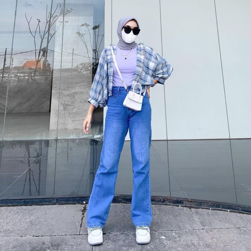 MEDIUM SPRAY LOOSE KULOT JEANS / DENIM BLUE CELANA HW LOOSE JEANS / HIGHWAIST LOOSE KULOT JEANS WANITA CEWEK (27-34)