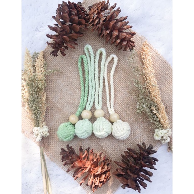 Gantungan kunci macrame/gantungan kunci bola/monkey fist greeny