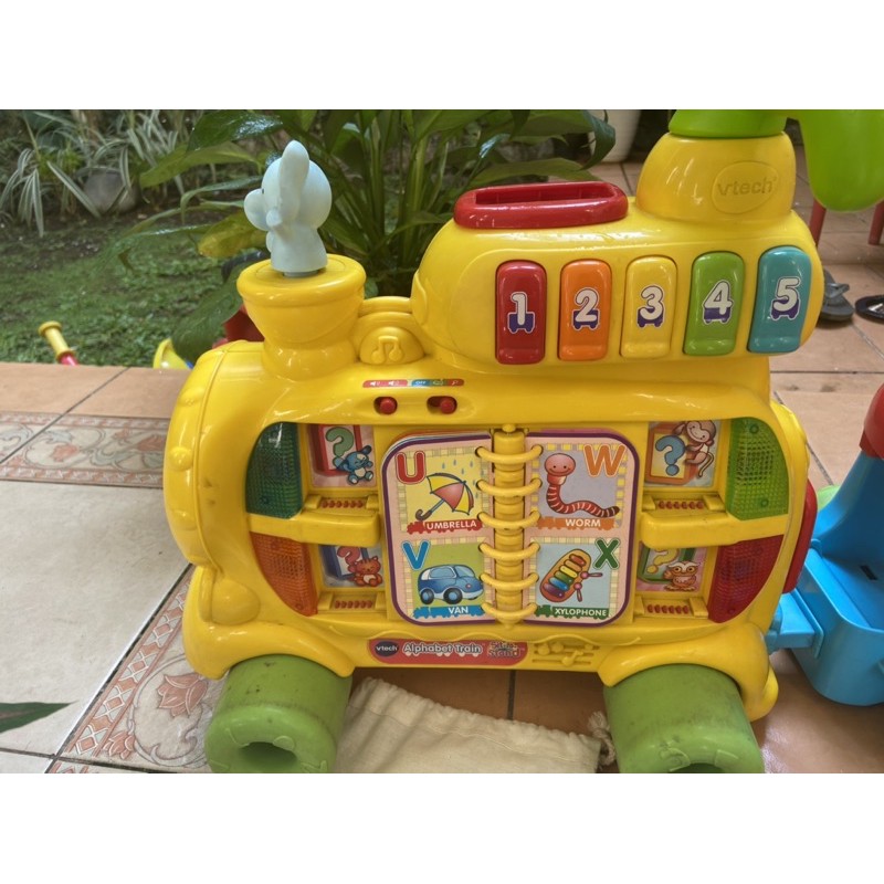 Vtech alphabet train preloved