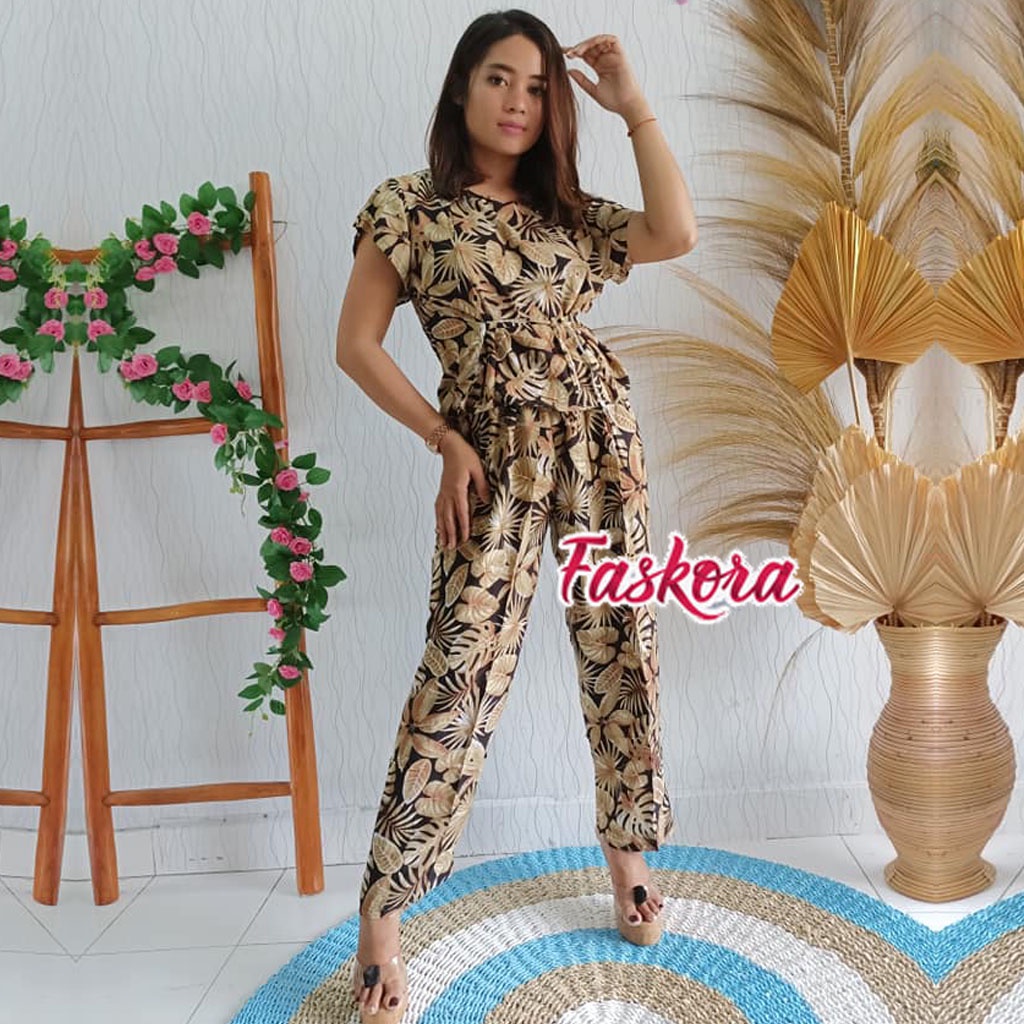 Piyama Rayon Jumbo Lengan Pendek One Set Wanita Kekinian Remaja Pajamas Polos Kombinasi Auristela-Daun Hitam