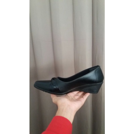 Sepatu kerja wanita kantor guru formal hak 5 cm