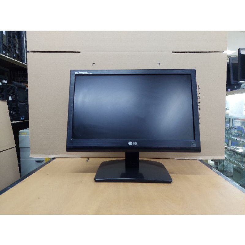 Monitor/Lcd LED 16 Inci Wide