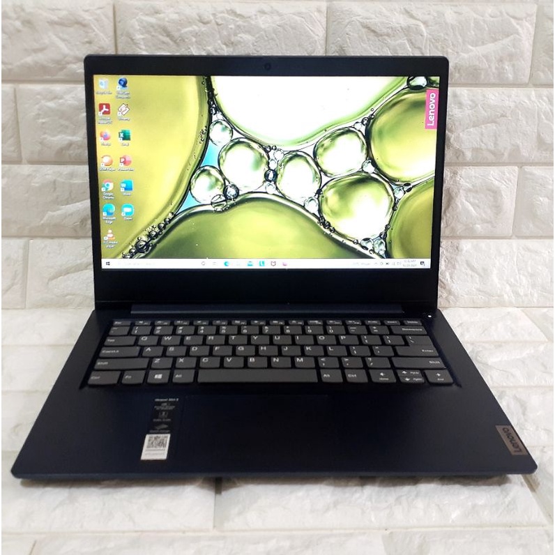 Laptop  Lenovo Slim 3 Amd 3050 Ram 4 ssd 256
