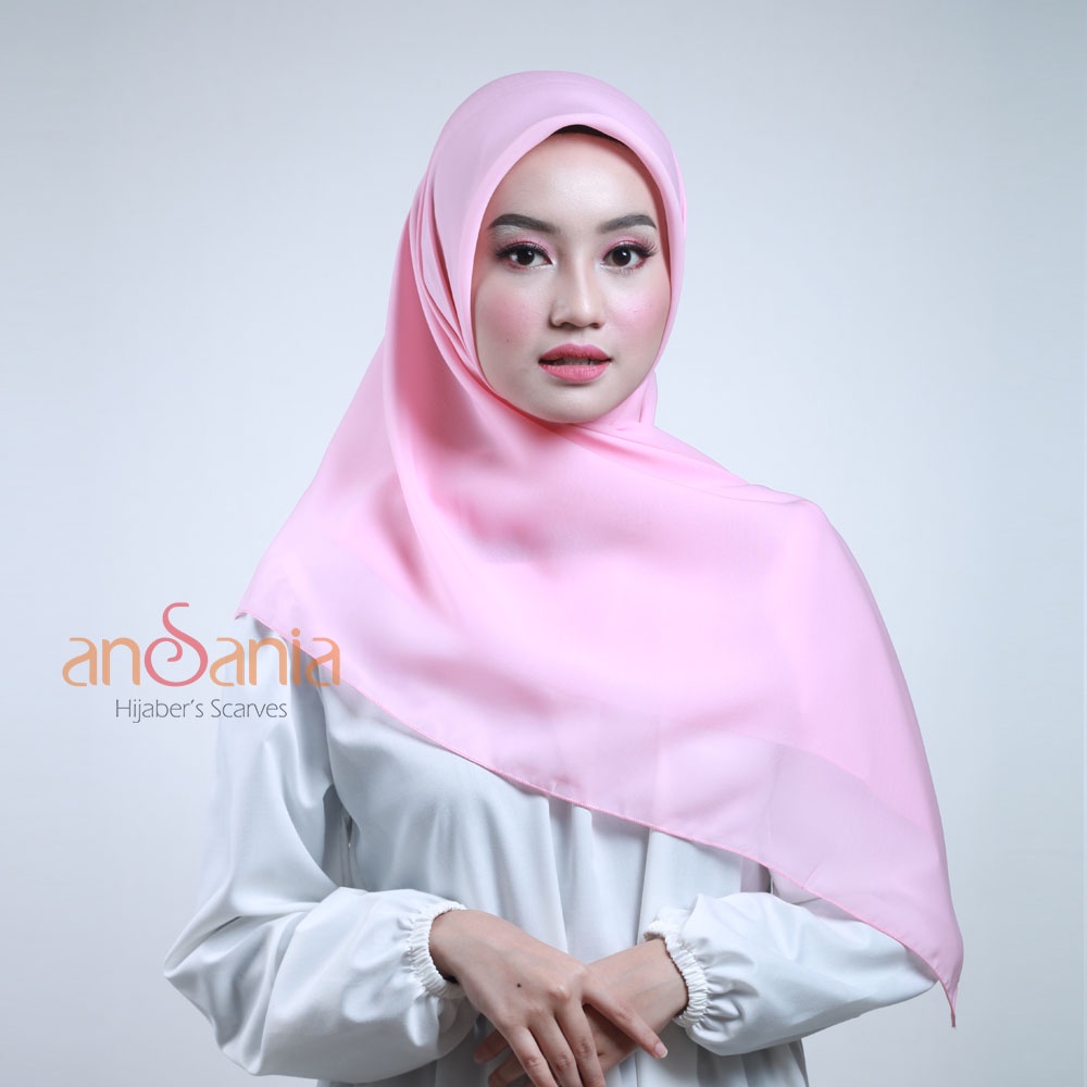 Ansania - Hijab Bella Square Ansania Kerudung Segi Empat Polos Seri Warna A / Xtra - Jilbab Pollycotton Premium Kerudung Segi Empat Hijab-Peach / xtra