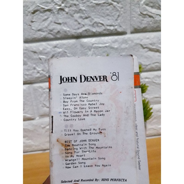Kaset JOHN DENVER - 1981