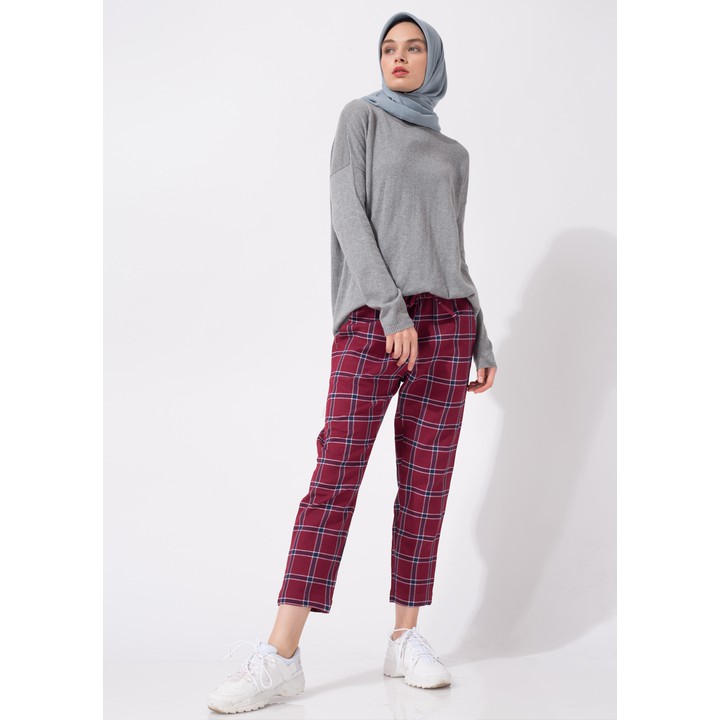 

Aleza Lian Pants Maroon